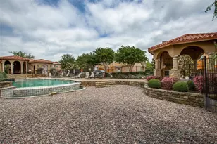 2660 Venice Dr, Grand Prairie, TX 75054 - Photo 38