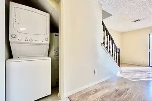 800 W Collins St, Denton, TX 76201 - Photo 8