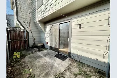 800 W Collins Street, Denton, TX 76201 - Photo 14