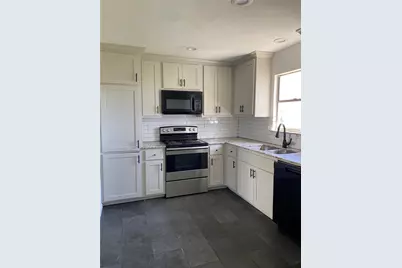 907 W 8th Street, Bonham, TX 75418 - Photo 1