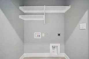 2734 W Washington St, Denison, TX 75020 - Photo 18