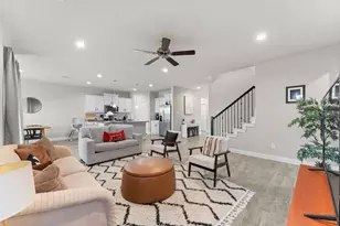 1225 Rolling Mdws Dr, Cedar Hill, TX 75104 - Photo 4