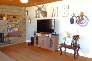 703 Gay, Menard, TX 76859 - Photo 10