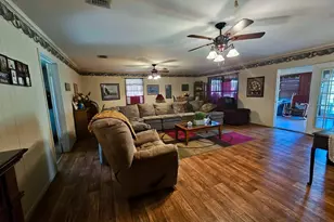 517 An County Rd 147, Palestine, TX 75801 - Photo 4