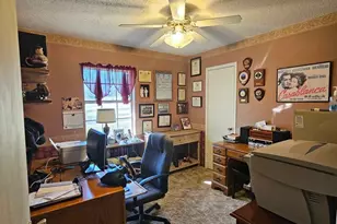 517 An County Rd 147, Palestine, TX 75801 - Photo 20