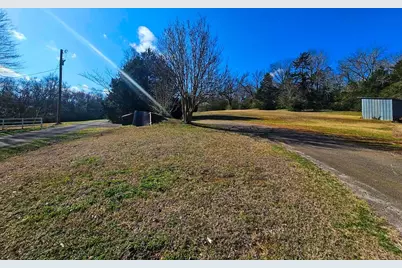 517 An County Road 147, Palestine, TX 75801 - Photo 24