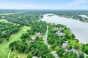 912 Kiowa Dr W, Lake Kiowa, TX 76240 - Photo 40