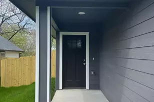 1315 W Gandy St, Denison, TX 75020 - Photo 2