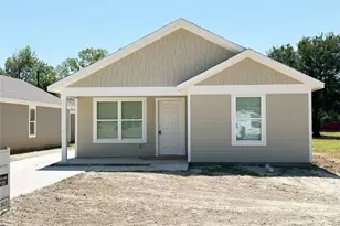 320 SW 14th, Mineral Wells, TX 76067 - Photo 2