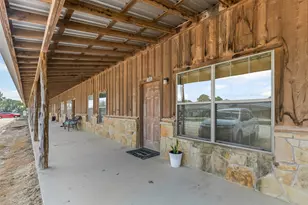 295 Lindsey Ln, Stephenville, TX 76401 - Photo 2