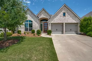1109 Bridle Path Dr, Aubrey, TX 76227 - Photo 2