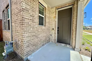 8749 Scottyâ€™s Lake Ln, The Colony, TX 75036 - Photo 2