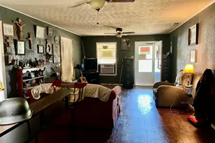 711 Fayette St, Nocona, TX 76255 - Photo 2