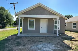 318 SW 14th, Mineral Wells, TX 76067 - Photo 4