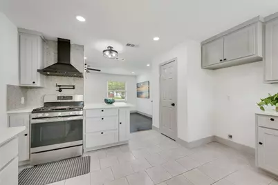 10166 San Lorenzo Drive, Dallas, TX 75228 - Photo 4