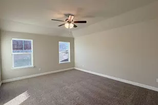 1137 Keystone Dr, Granbury, TX 76048 - Photo 8