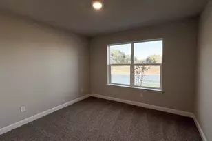 1137 Keystone Dr, Granbury, TX 76048 - Photo 12