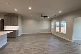 1173 Keystone Dr, Granbury, TX 76048 - Photo 8