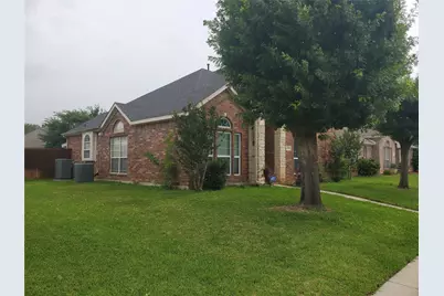 425 Jenkins Lane, Lewisville, TX 75067 - Photo 10