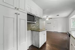 6716 Alma St, Forest Hill, TX 76140 - Photo 8