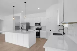 909 Maple St, Farmersville, TX 75442 - Photo 4