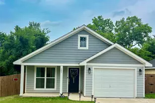 161 Columbia St, Cleburne, TX 76031 - Photo 1