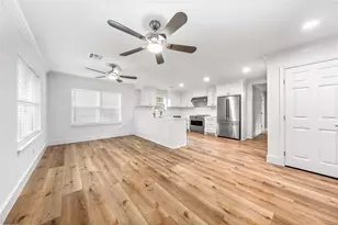 9916 Sandalwood Dr, Woodway, TX 76712 - Photo 6