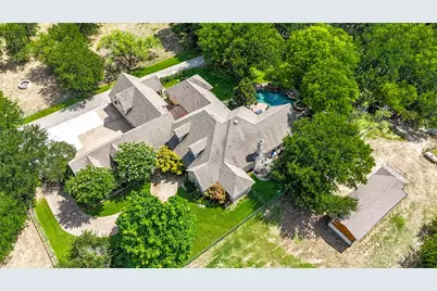 110 Bent Creek Ranch Court, Fort Worth, TX 76126 - Photo 2