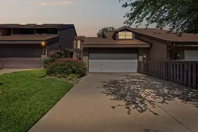 715 Oakwood Trail, Fort Worth, TX 76112 - Photo 1