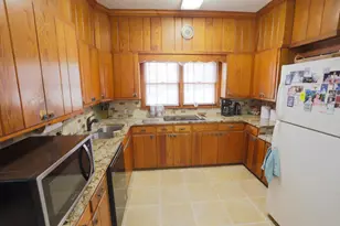 1000 S Harrison St, McGregor, TX 76657 - Photo 6