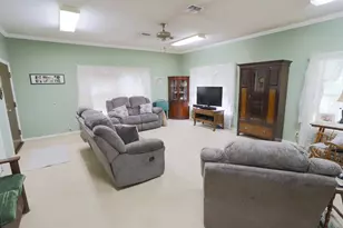 1000 S Harrison St, McGregor, TX 76657 - Photo 2