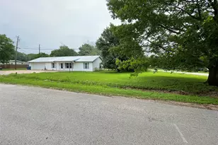 400 N Angelina, Whitney, TX 76692 - Photo 2