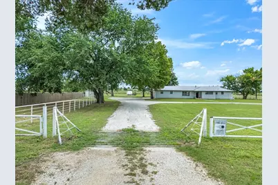 1411 Parker Dairy Road, Alvord, TX 76225 - Photo 4