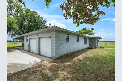 1411 Parker Dairy Road, Alvord, TX 76225 - Photo 30