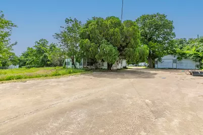 7621 Jacksboro Highway, Fort Worth, TX 76135 - Photo 10