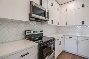 171 Tryall Ct, Runaway Bay, TX 76426 - Photo 14