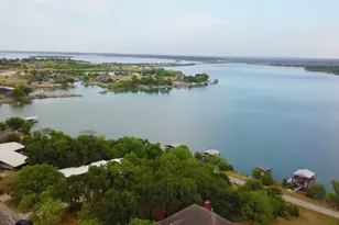 171 Tryall Ct, Runaway Bay, TX 76426 - Photo 6