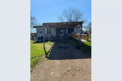303 Pecan Street, Bardwell, TX 75101 - Photo 2