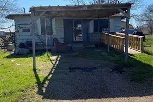 303 Pecan St, Bardwell, TX 75101 - Photo 2