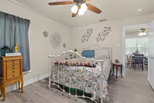 211 S Wickham St, Alvord, TX 76225 - Photo 18