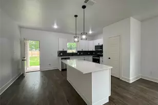 206 E Birch St, Campbell, TX 75422 - Photo 6