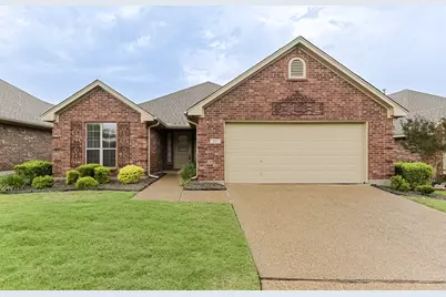 131 Crestridge Drive, Cedar Hill, TX 75104 - Photo 2