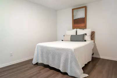 1113 N 10th Street, Waco, TX 76707 - Photo 12