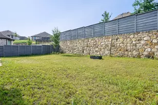 616 Evergreen Rd, Little Elm, TX 76227 - Photo 38