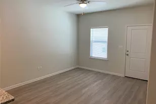 2321 N Hickory St, Sherman, TX 75092 - Photo 4