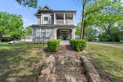 756 W 3rd Avenue, Corsicana, TX 75110 - Photo 1