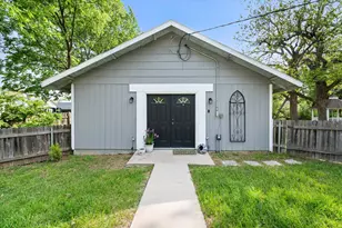 756 W 3rd Ave, Corsicana, TX 75110 - Photo 32