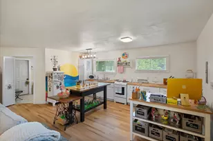 756 W 3rd Ave, Corsicana, TX 75110 - Photo 34