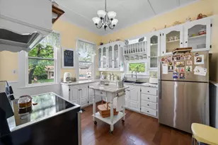 756 W 3rd Ave, Corsicana, TX 75110 - Photo 14