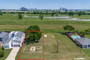 1935 Canada Dr, Dallas, TX 75212 - Photo 1